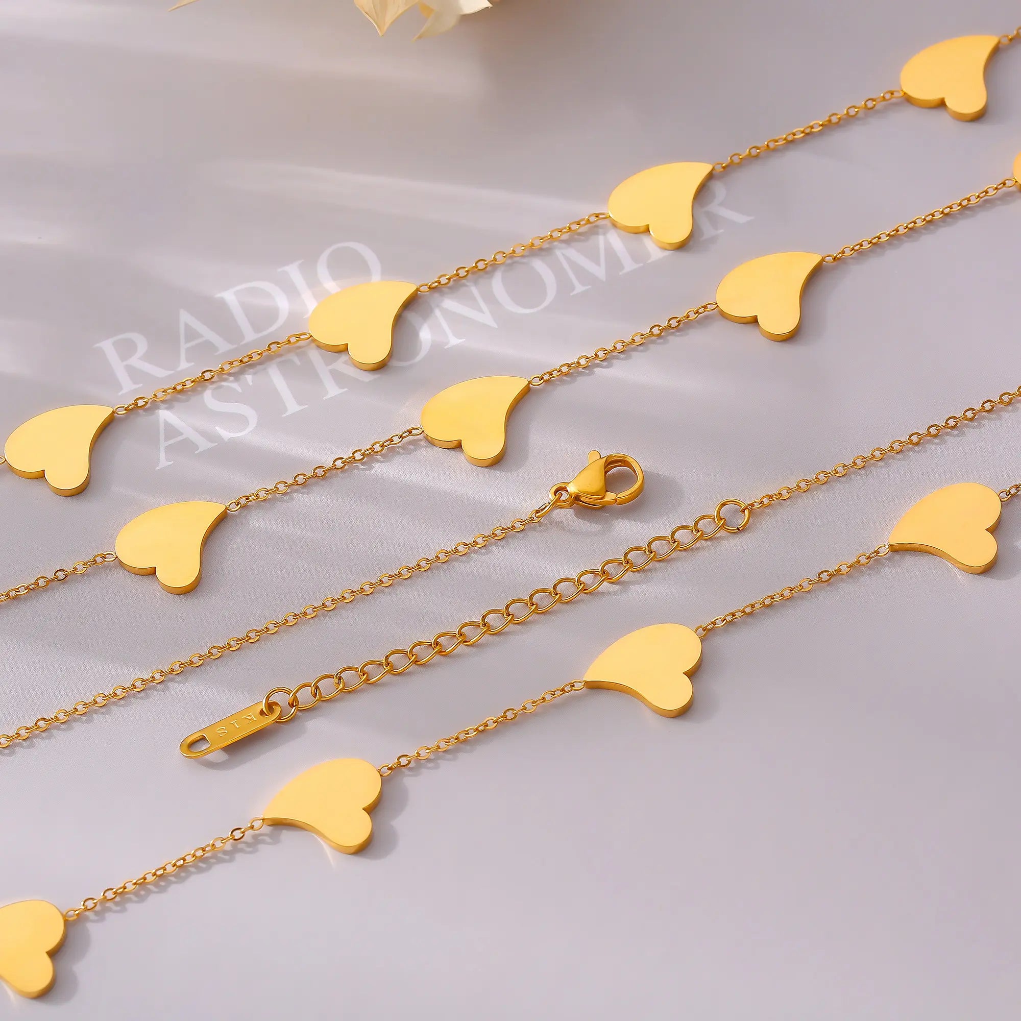 Fluid Irregular Heart Tassel Choker Necklace