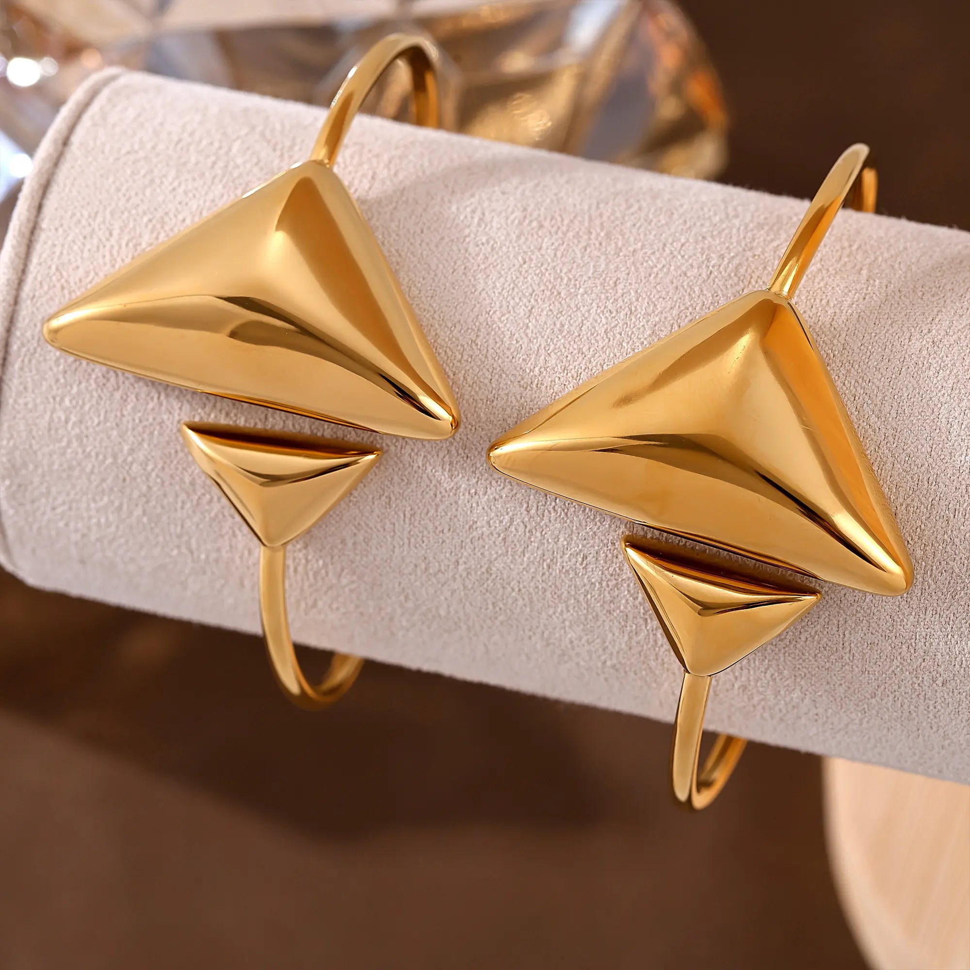 Chic Geometric Triangle Open Cuff Bangle