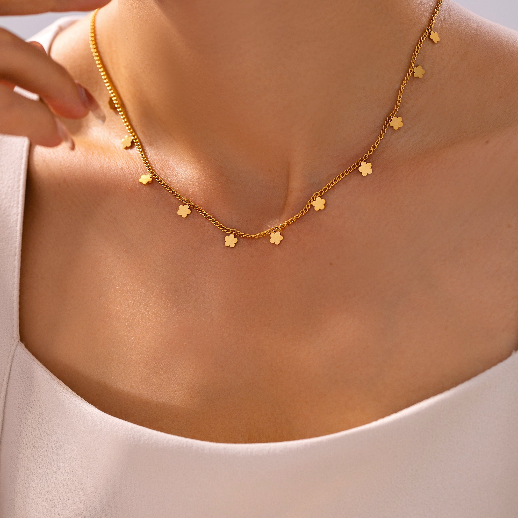 Dainty Multi Flower Charm Choker Necklace