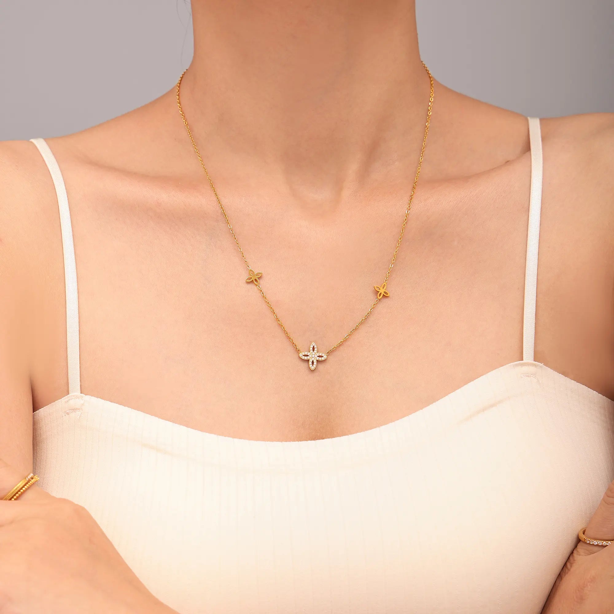 Sparkling CZ Clover Flower Necklace & Bracelet Jewelry Set