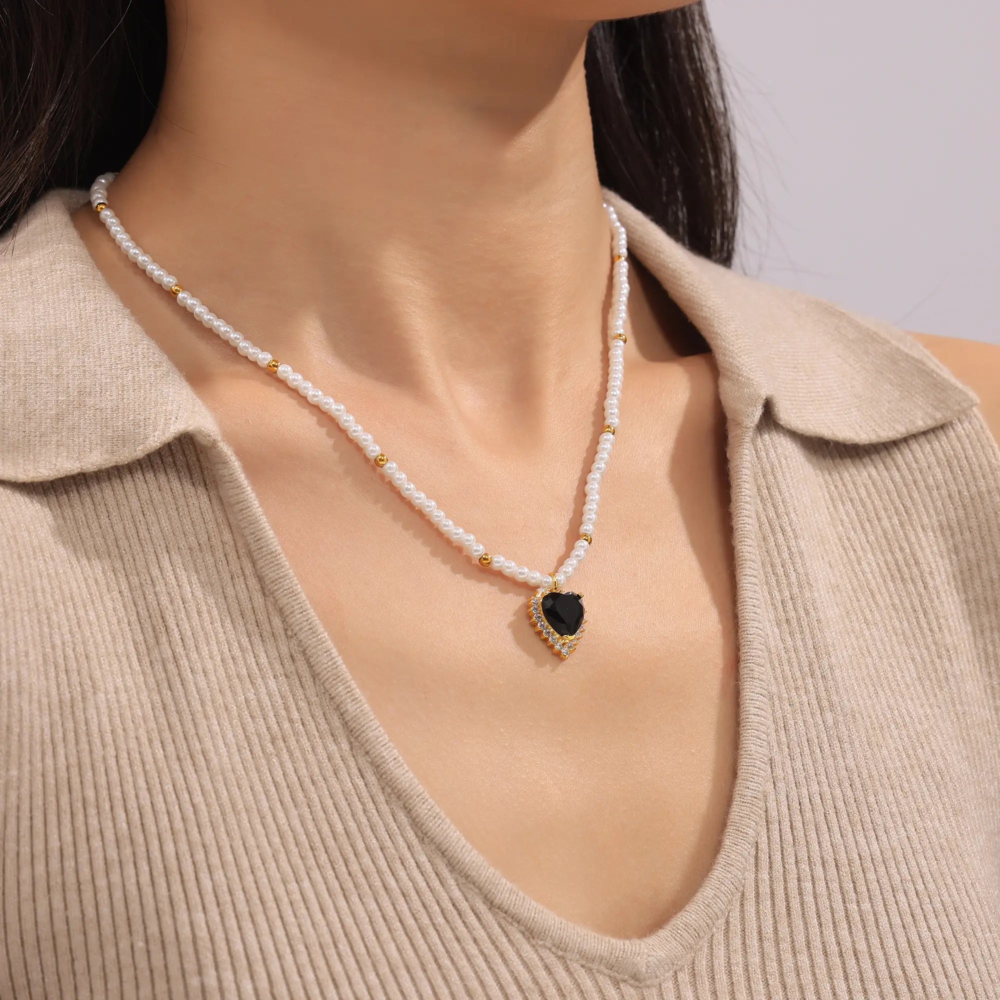 Vintage CZ Zirconia Heart Pendant Pearl Necklace