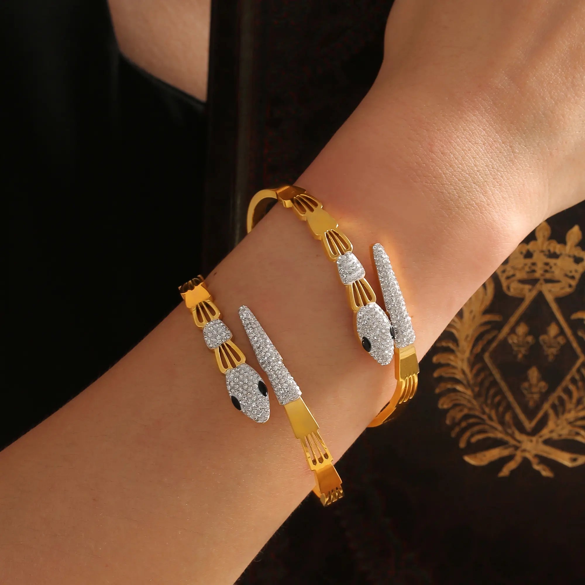 Pave Crystal Snake Motif Cutout Hinge Bangle