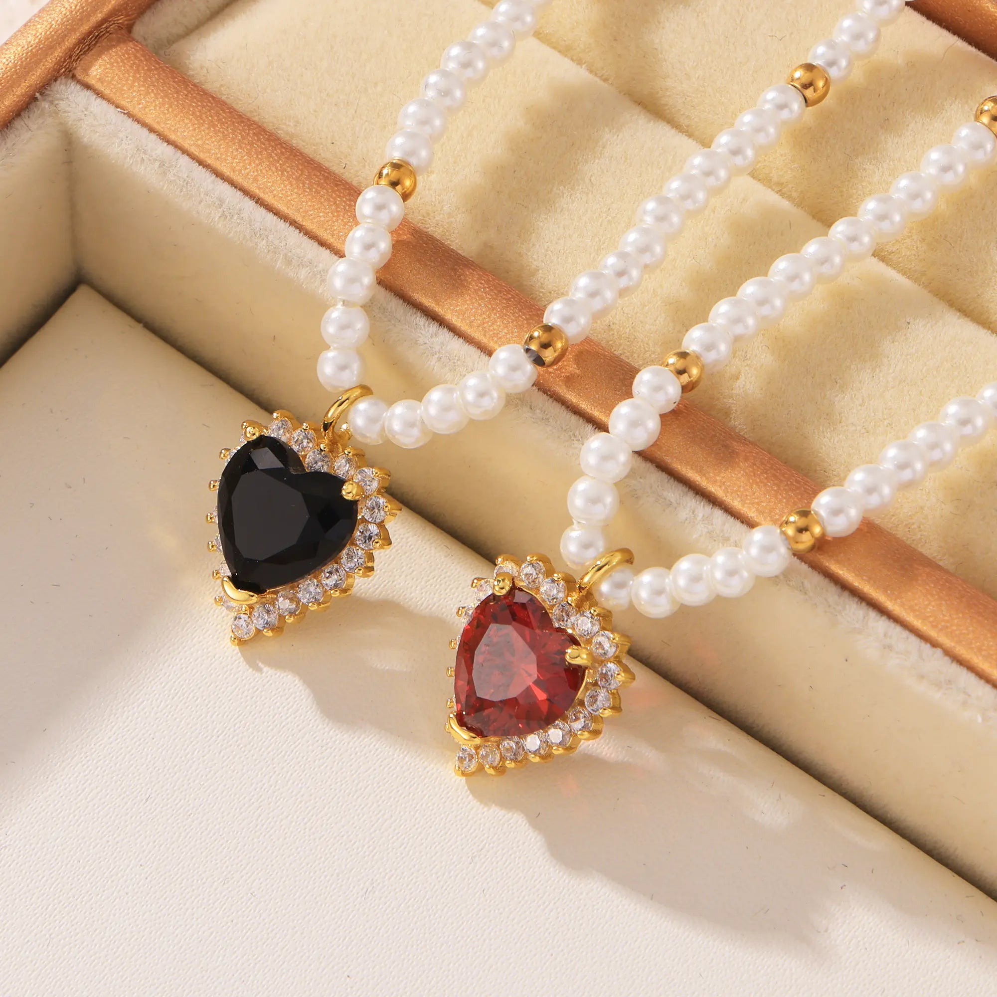 Vintage CZ Zirconia Heart Pendant Pearl Necklace