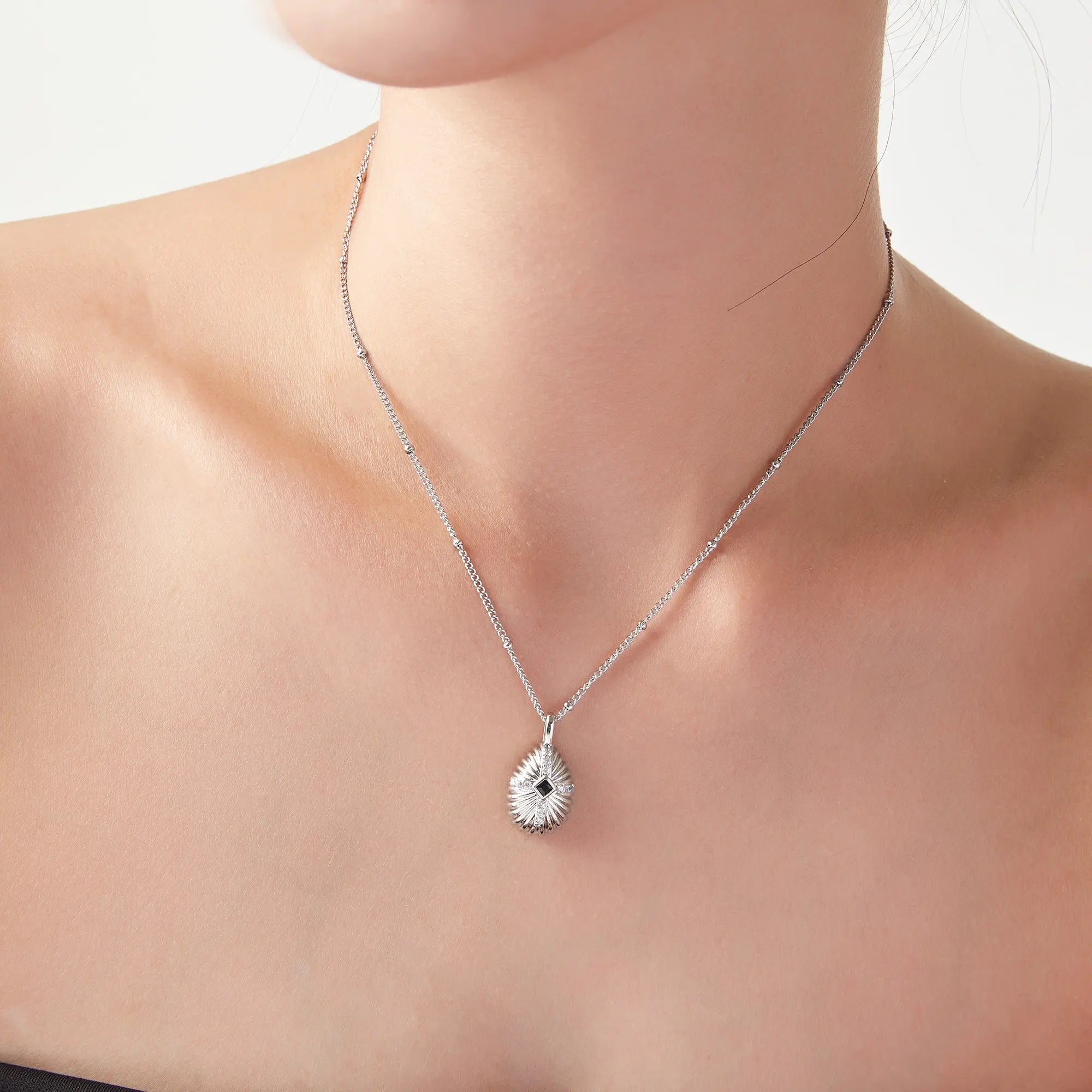 Vintage Shell Texture Starburst Cross Pendant Necklace
