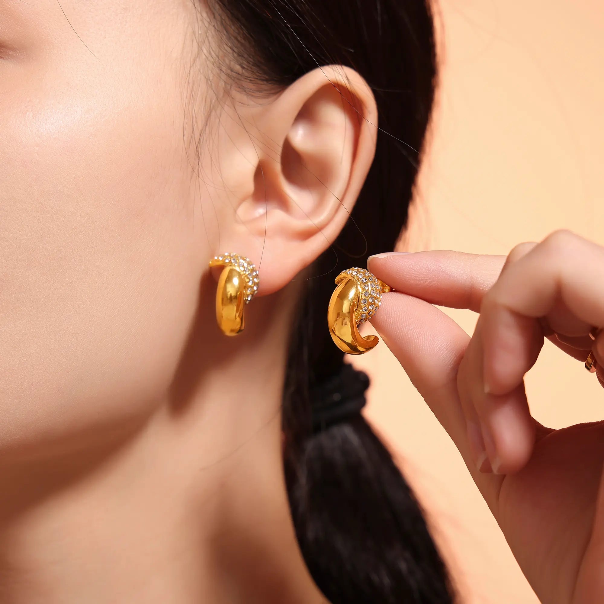 Minimalist Crescent Moon Zircon Stud Earrings