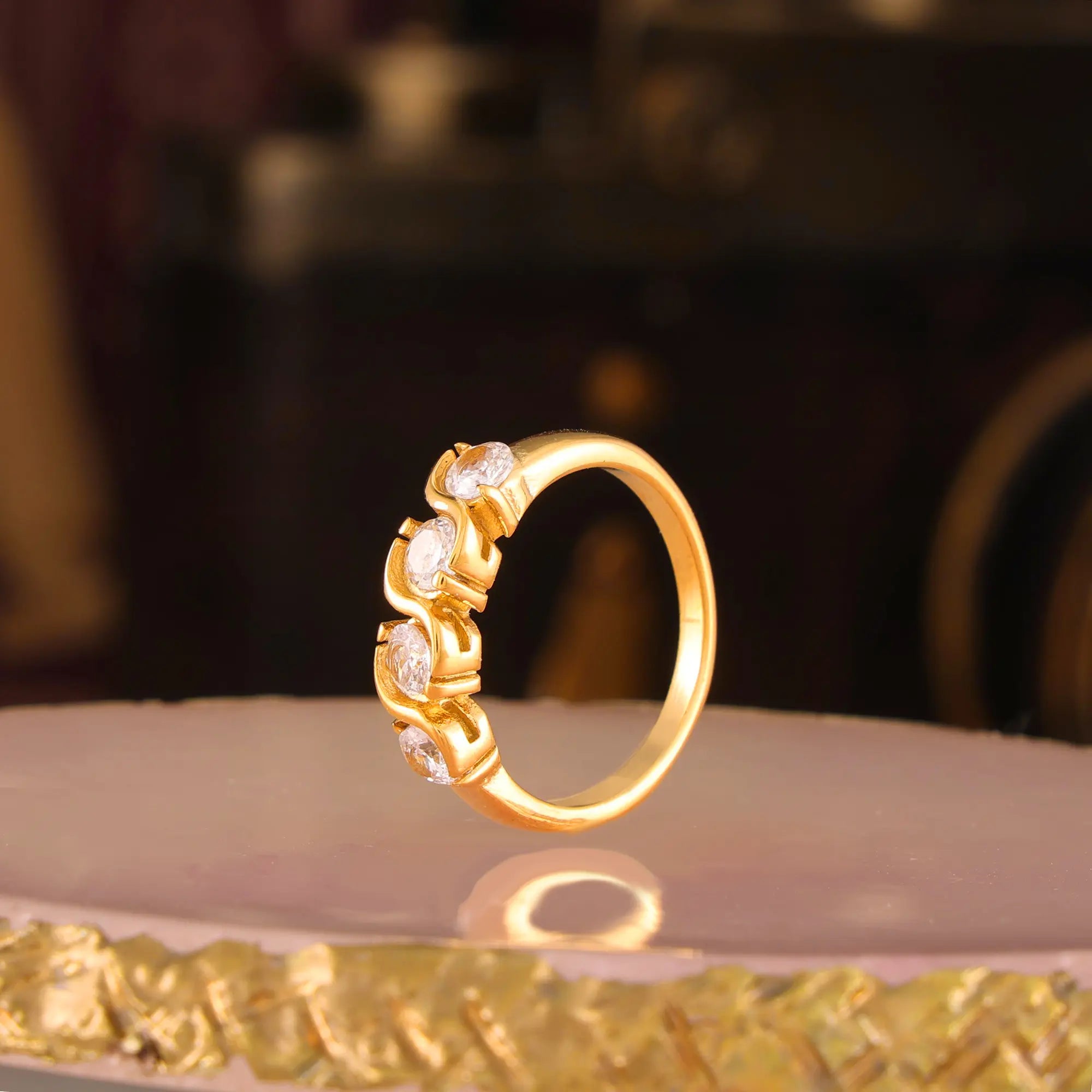 Vintage Court Single Row Eternity Band