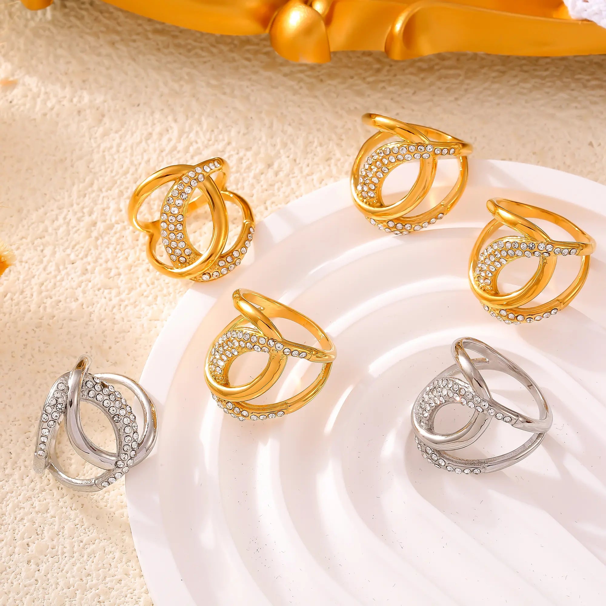 Vintage Interlocking Pave Loop Ring