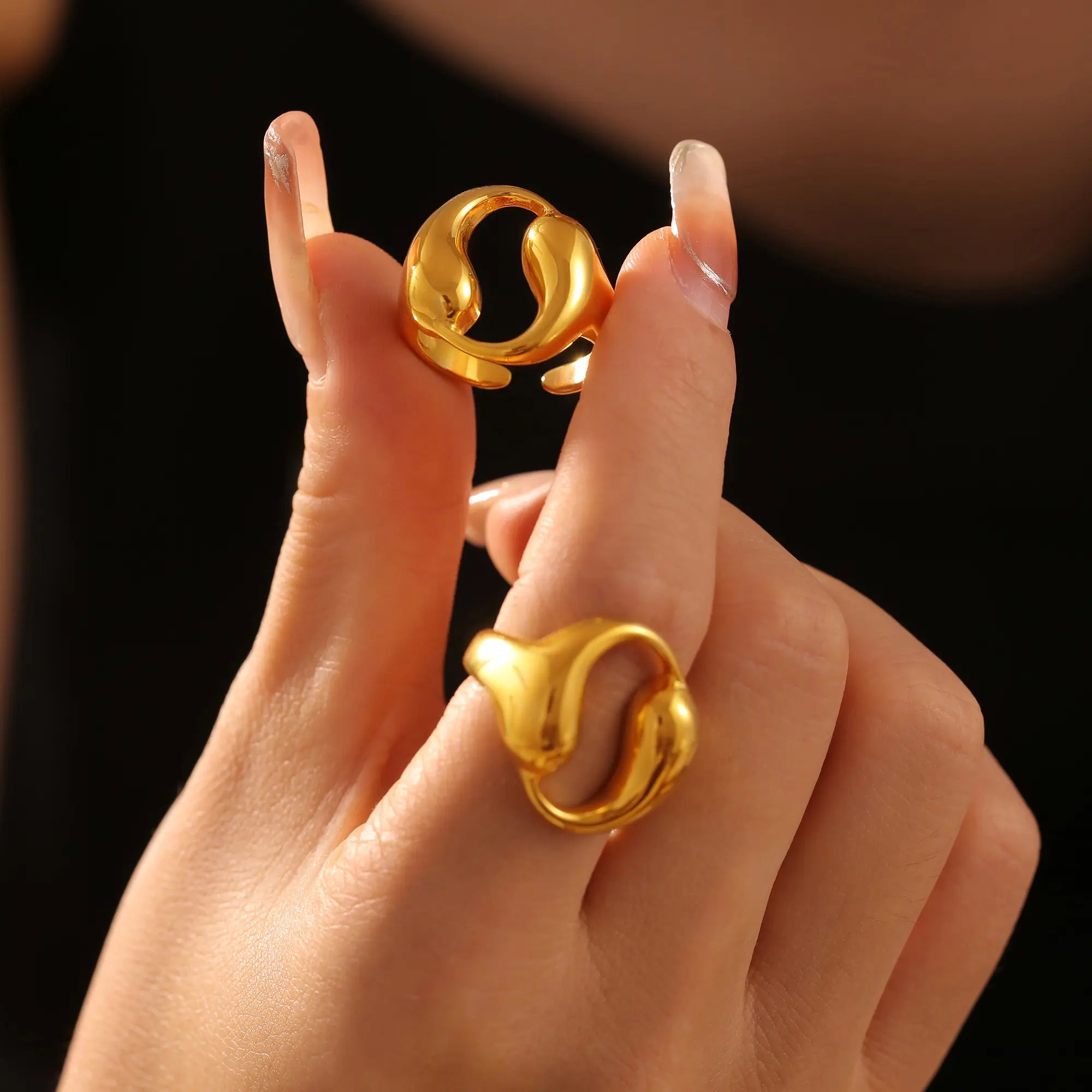Vintage Sculptural Hollow Teardrop Open Ring