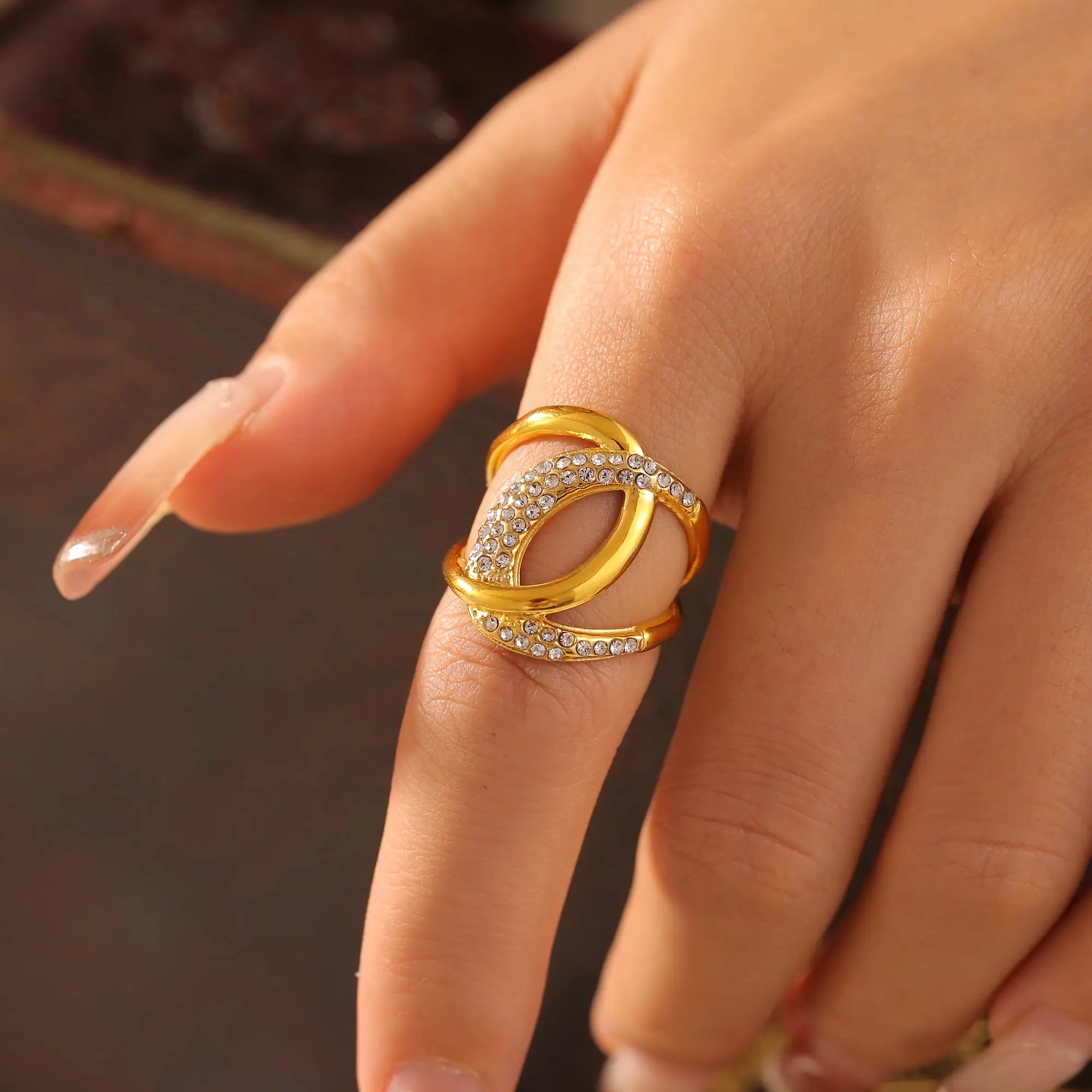 Vintage Interlocking Pave Loop Ring
