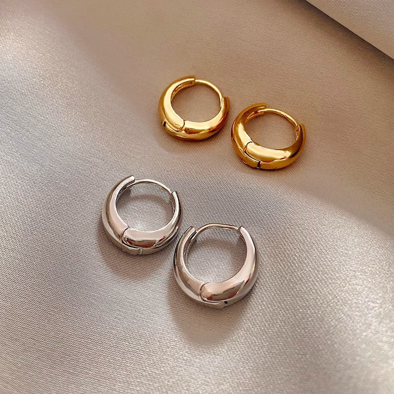 Minimalist Chunky Waterdrop Hoop Earrings in Waterproof Stainless Steel