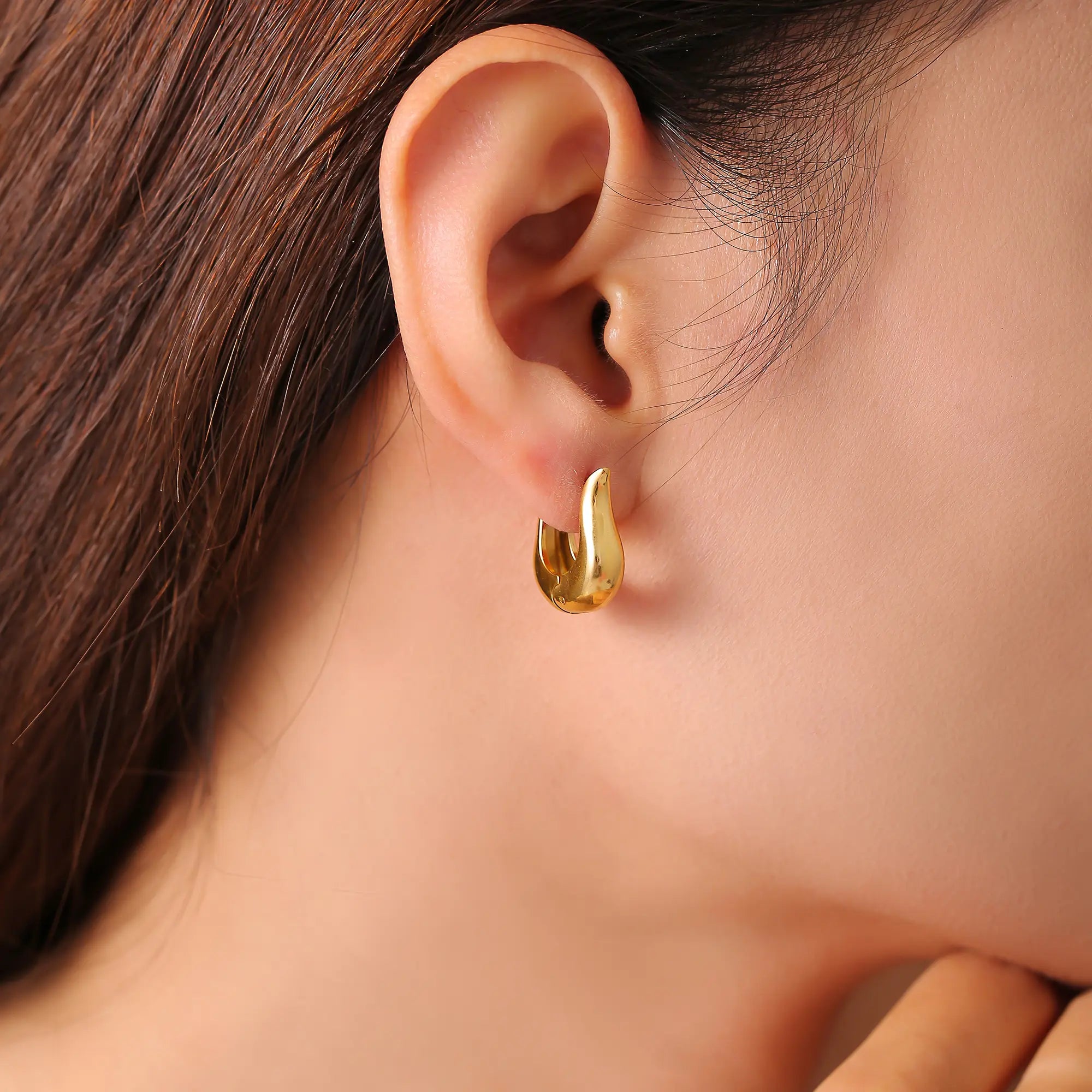 Minimalist Tulip U-Shape Hoop Earrings