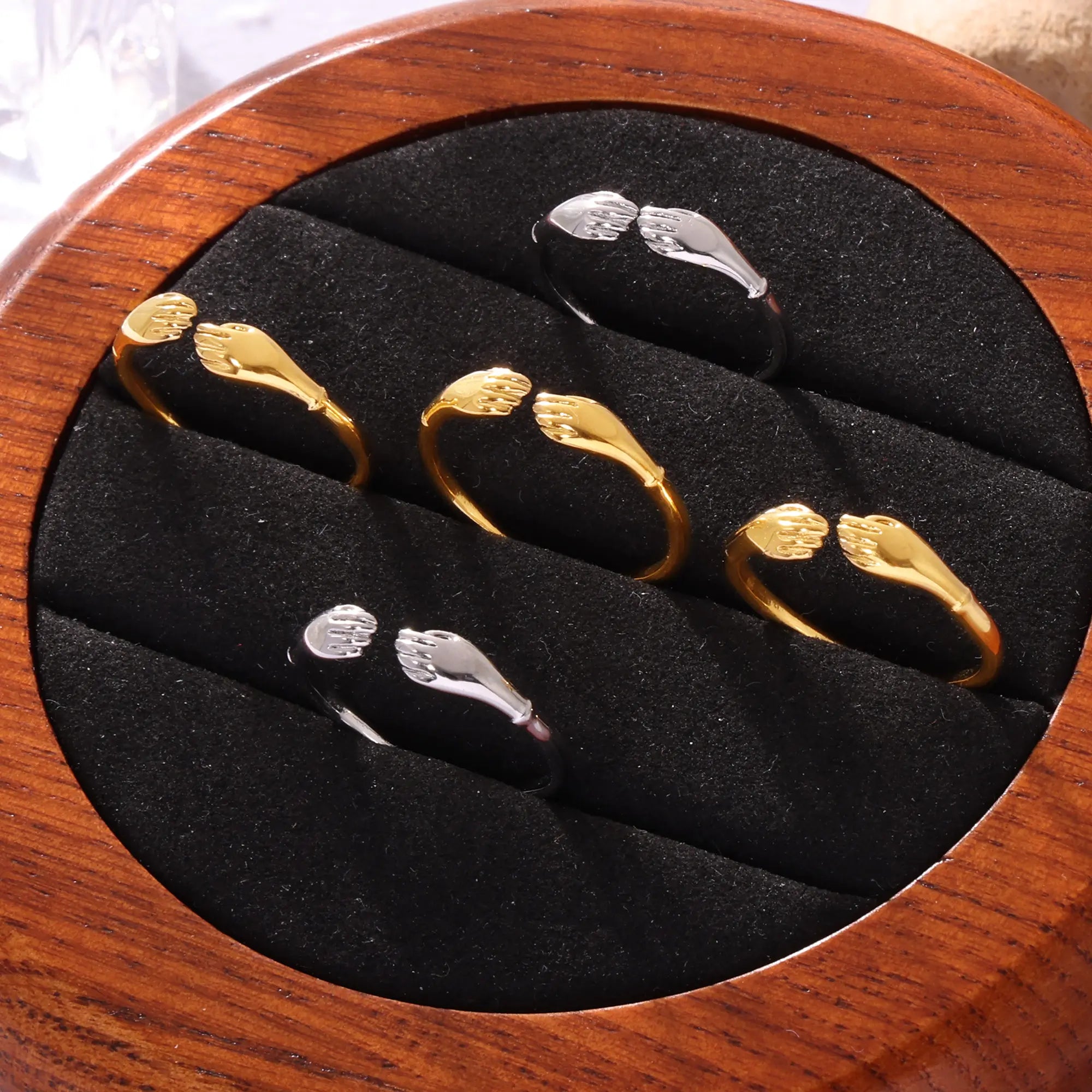 Sculptural Hugging Hands Open Ring