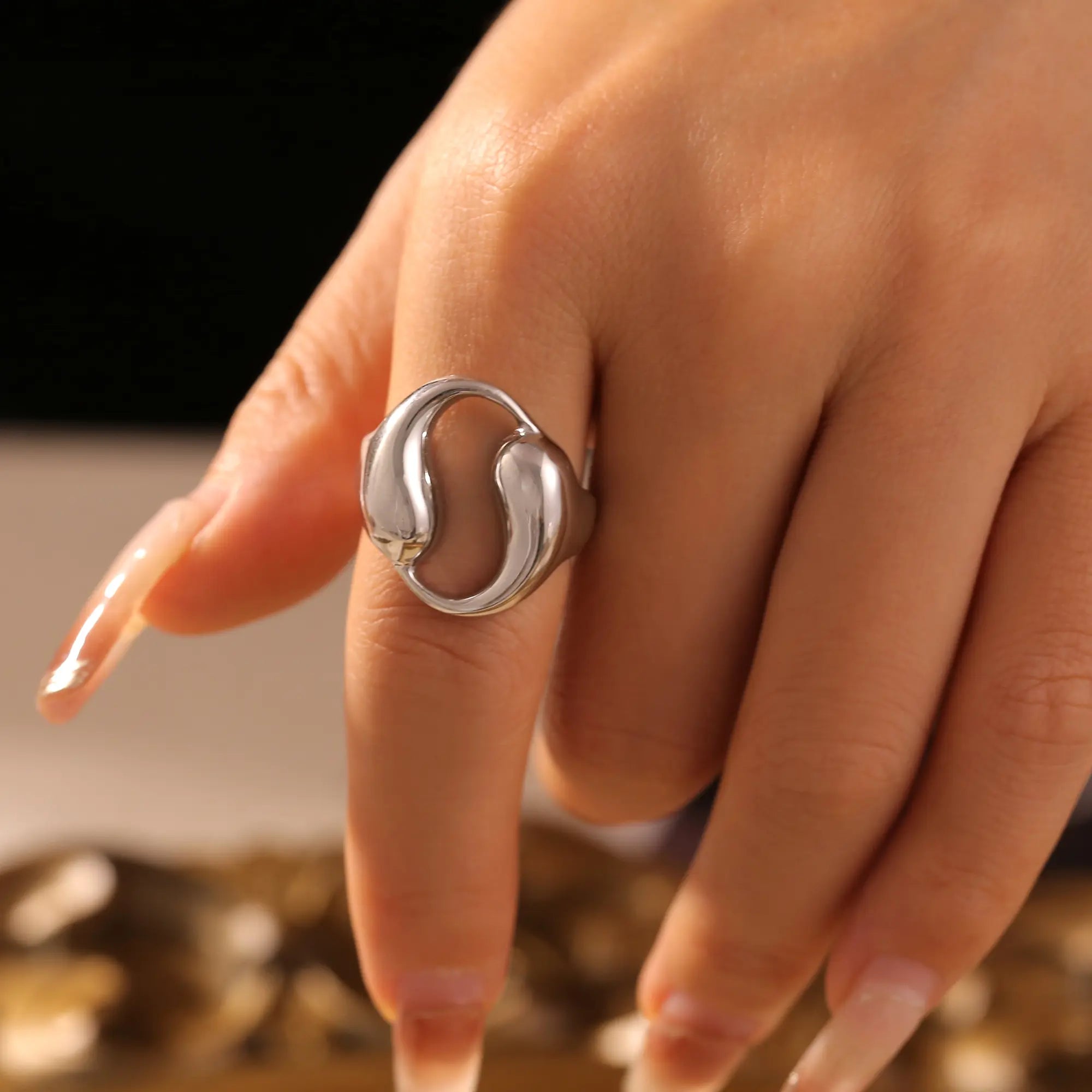 Vintage Sculptural Hollow Teardrop Open Ring