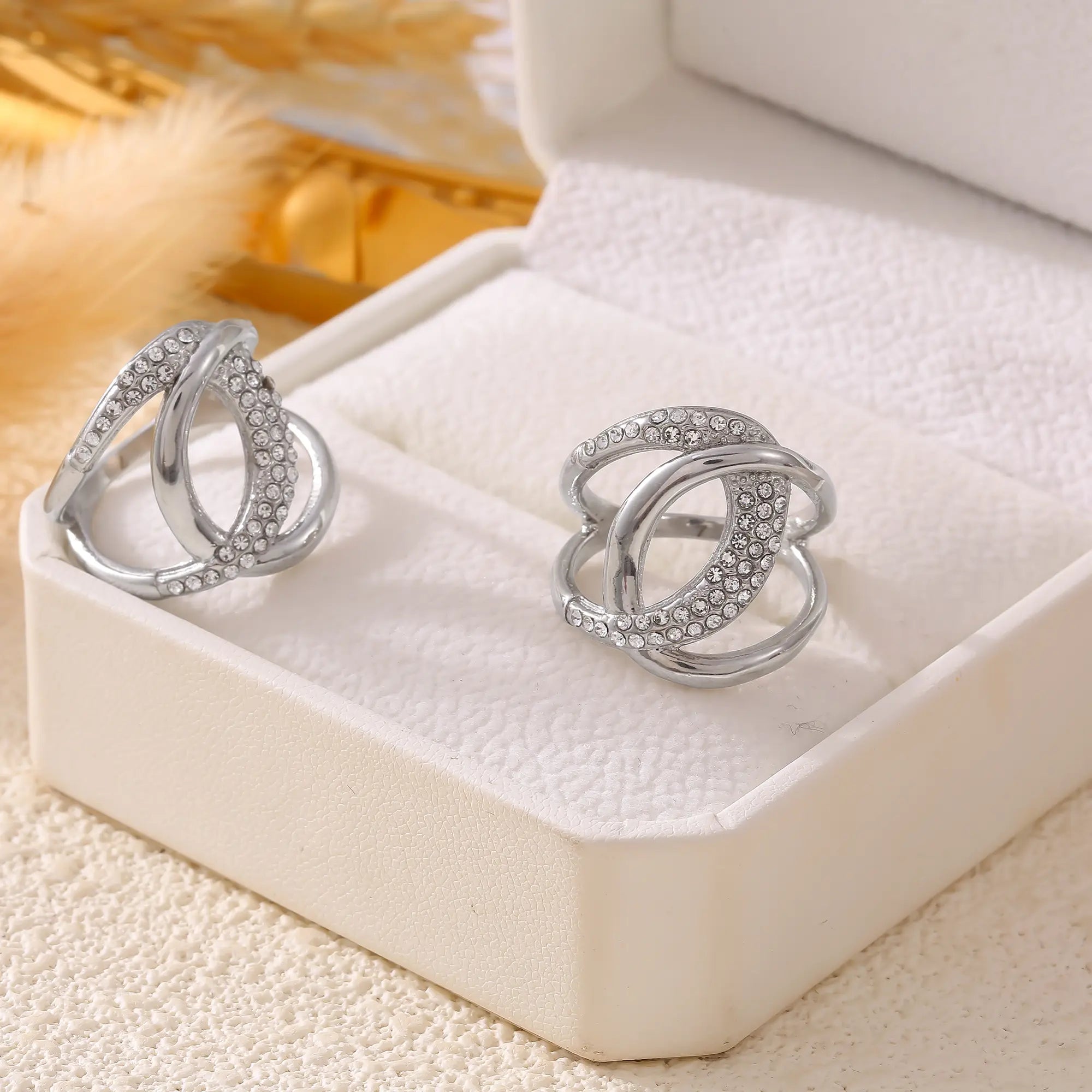 Vintage Interlocking Pave Loop Ring