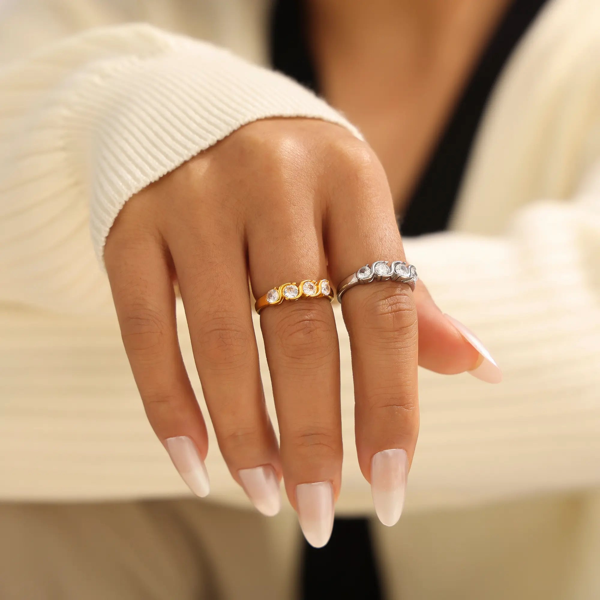 Vintage Court Single Row Eternity Band