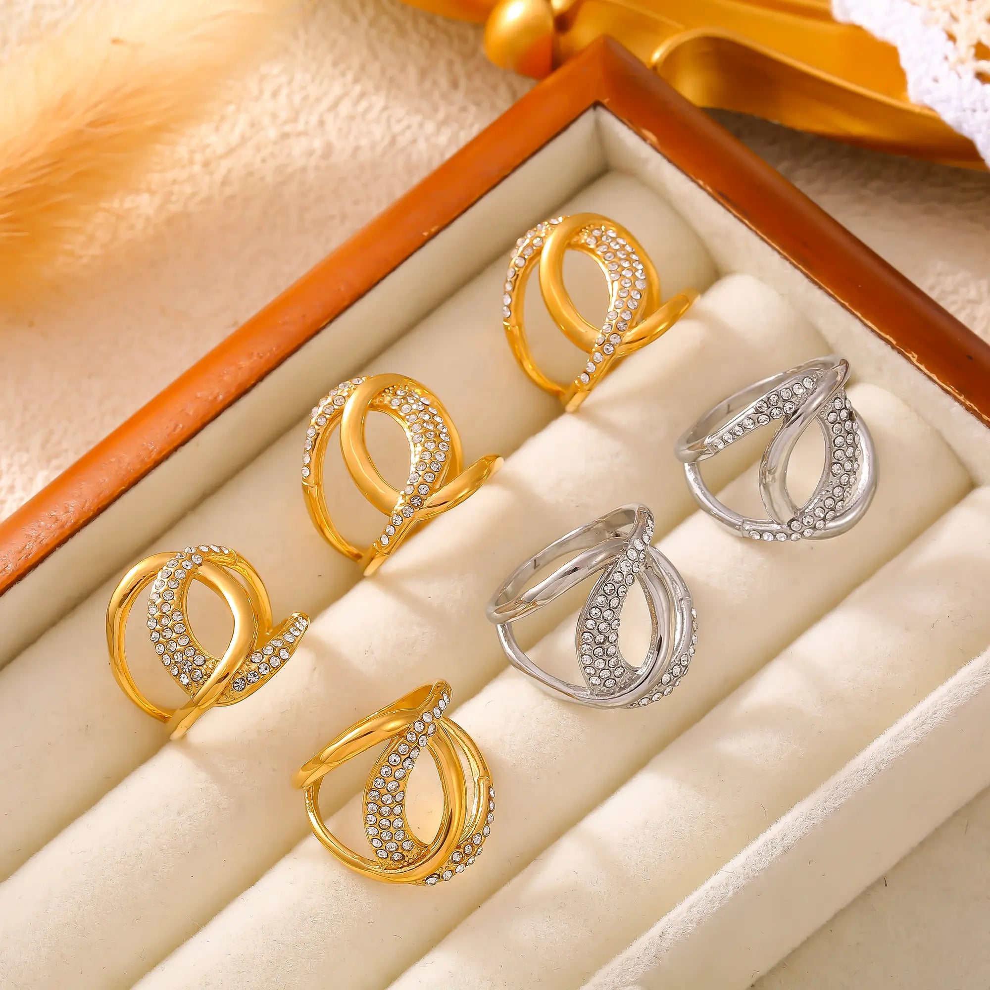 Vintage Interlocking Pave Loop Ring