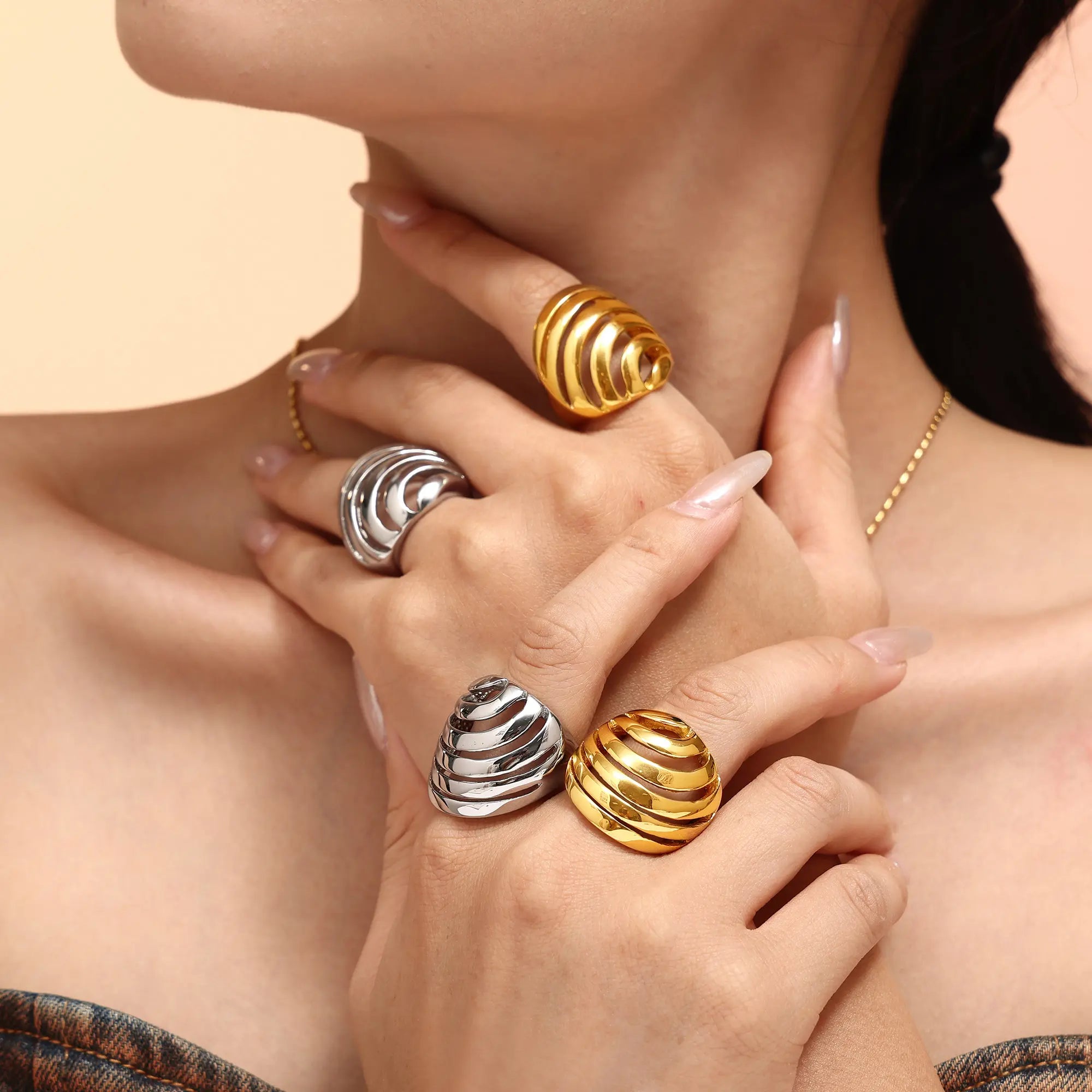 Sculptural Hollow Wave Ring