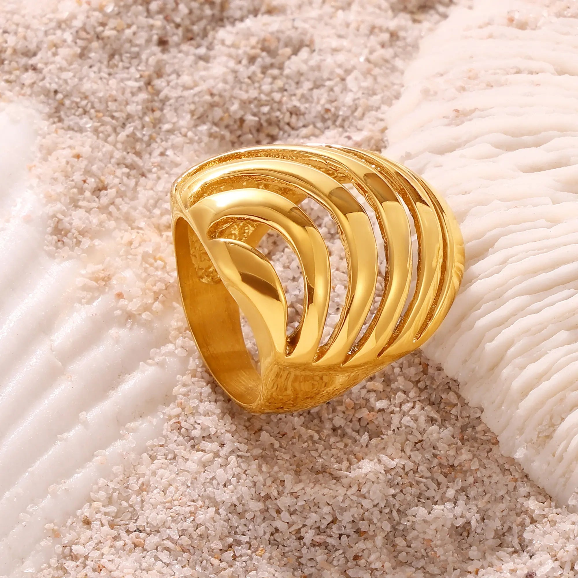 Sculptural Hollow Wave Ring