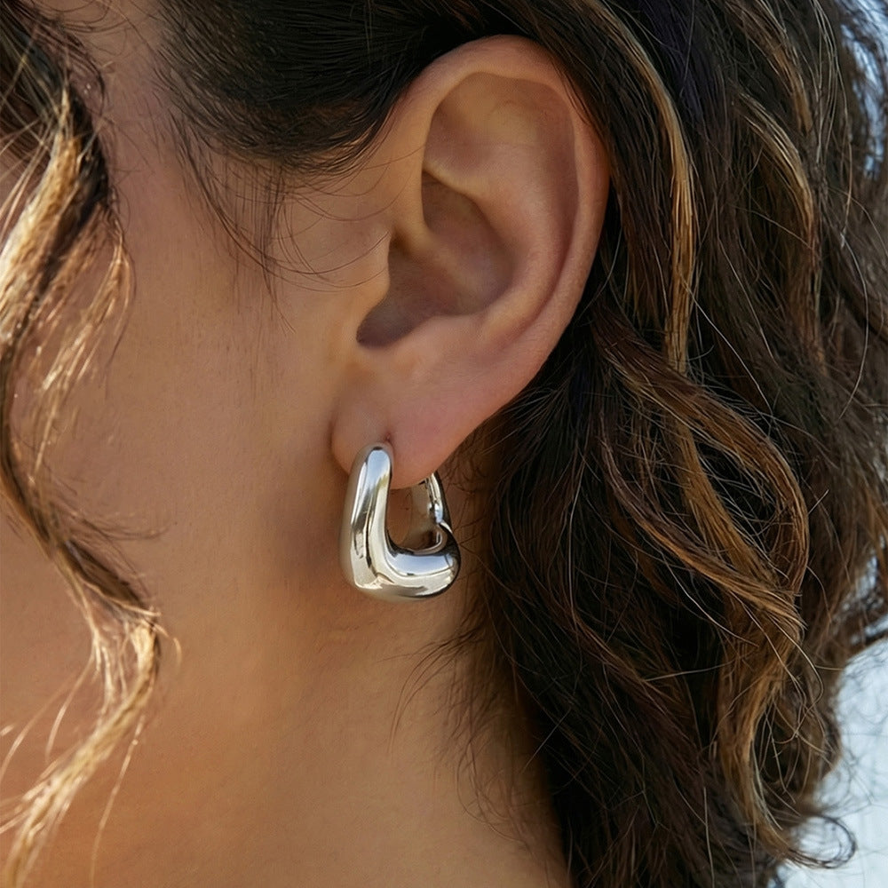 Chunky U-Shape Oval Hoop Earrings