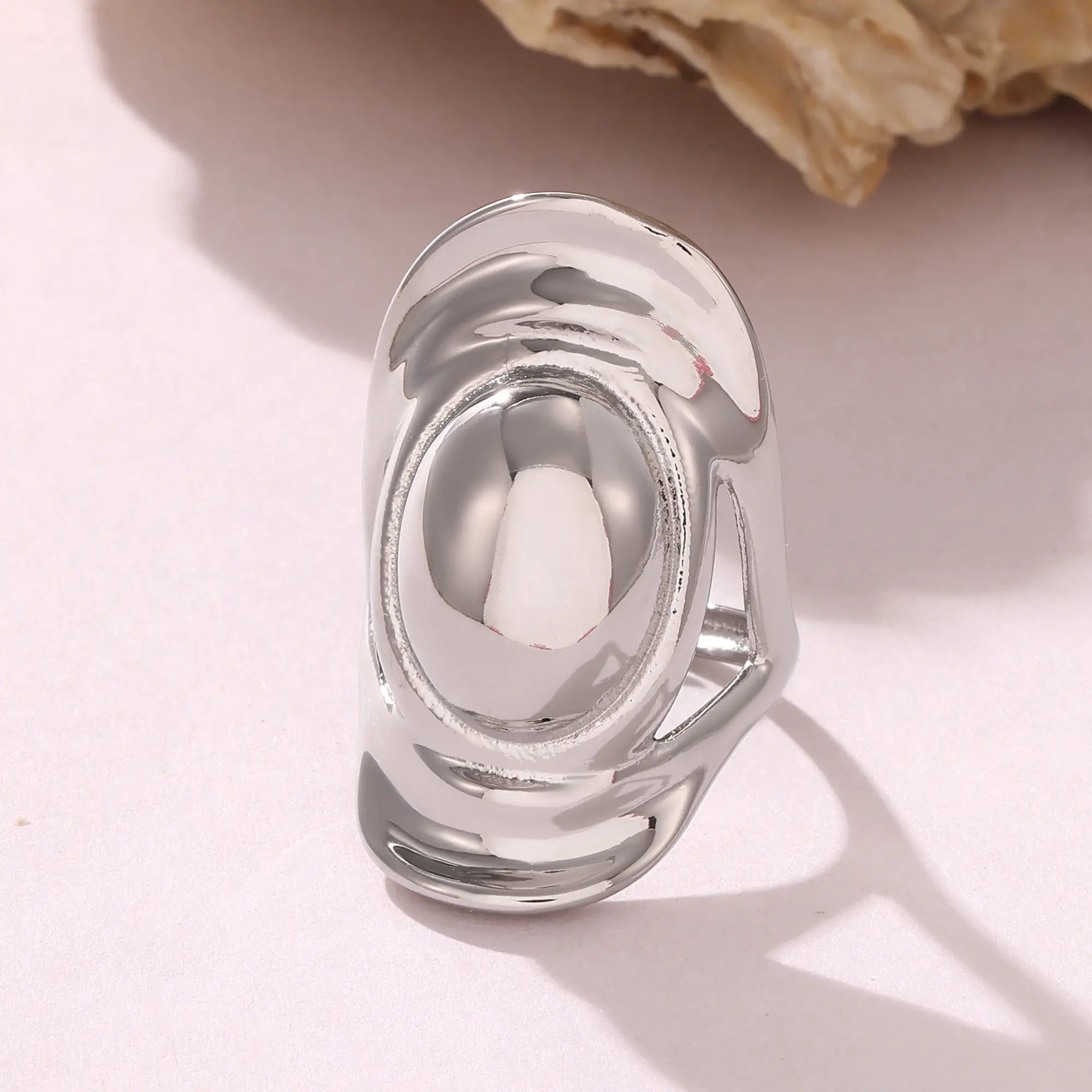Vintage Sculptural Wavy Straw Hat Statement Ring