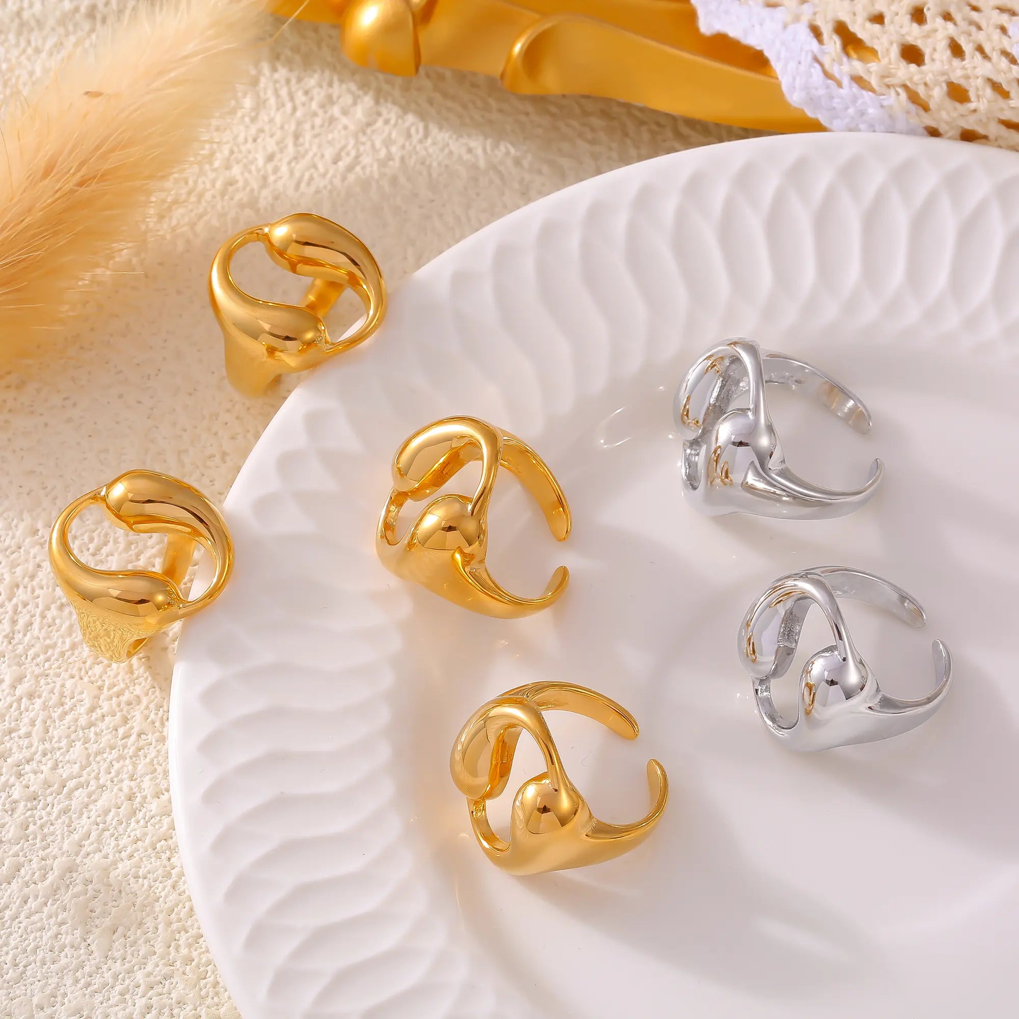 Vintage Sculptural Hollow Teardrop Open Ring