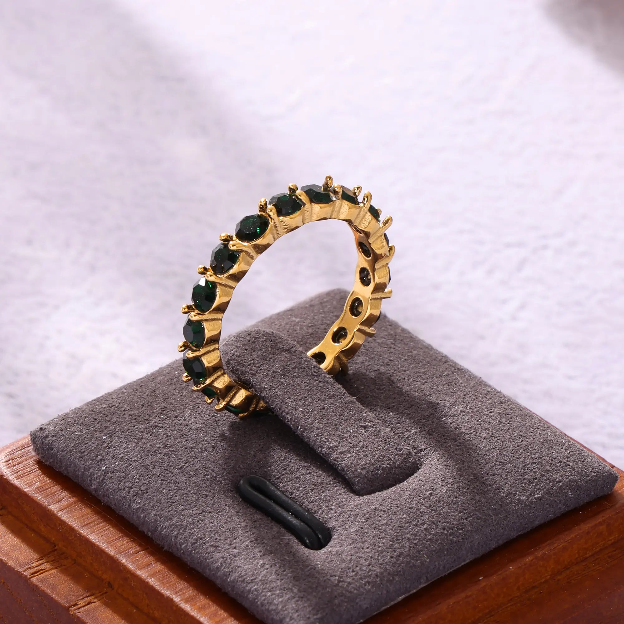 Vintage Bezel Emerald Green Gemstone Ring