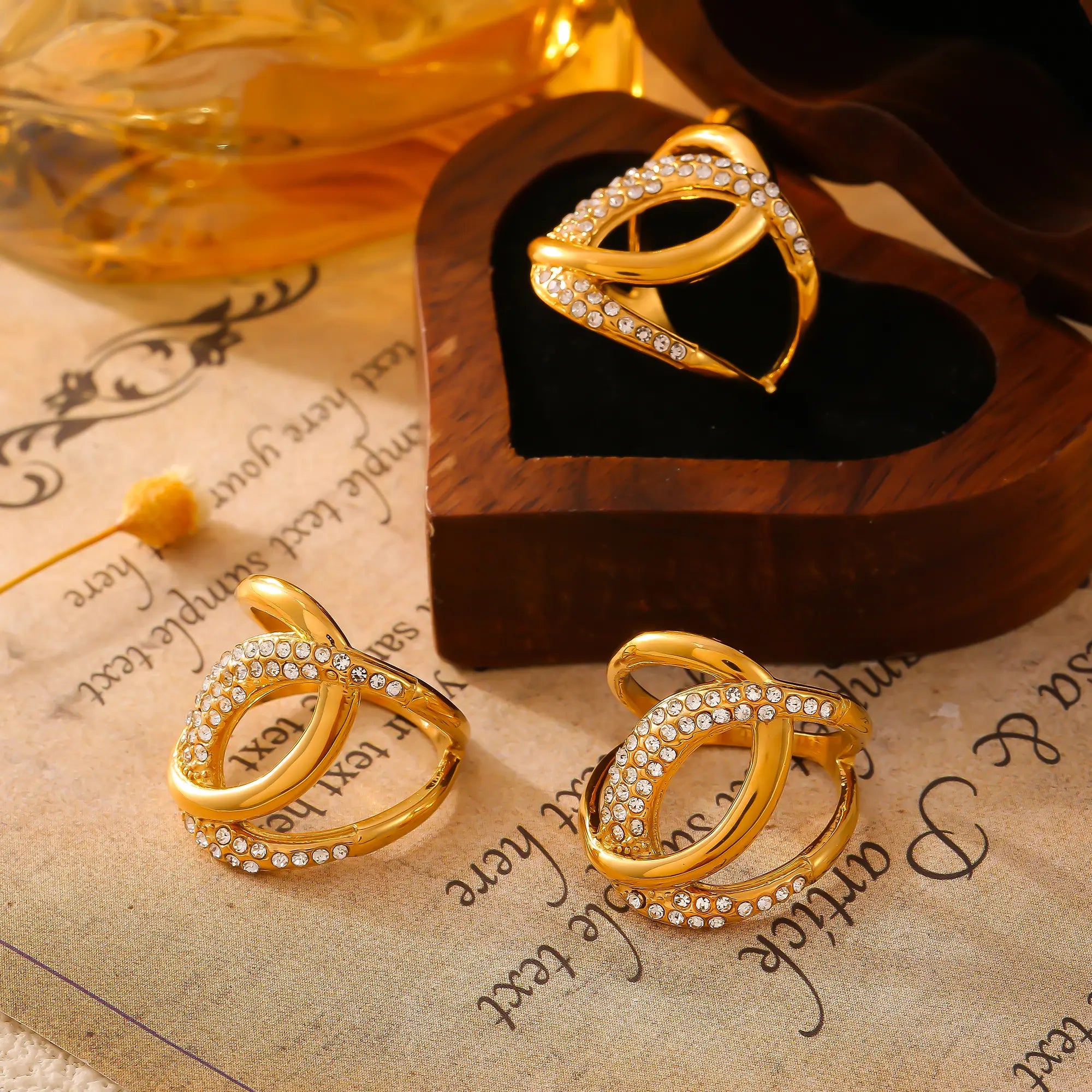 Vintage Interlocking Pave Loop Ring