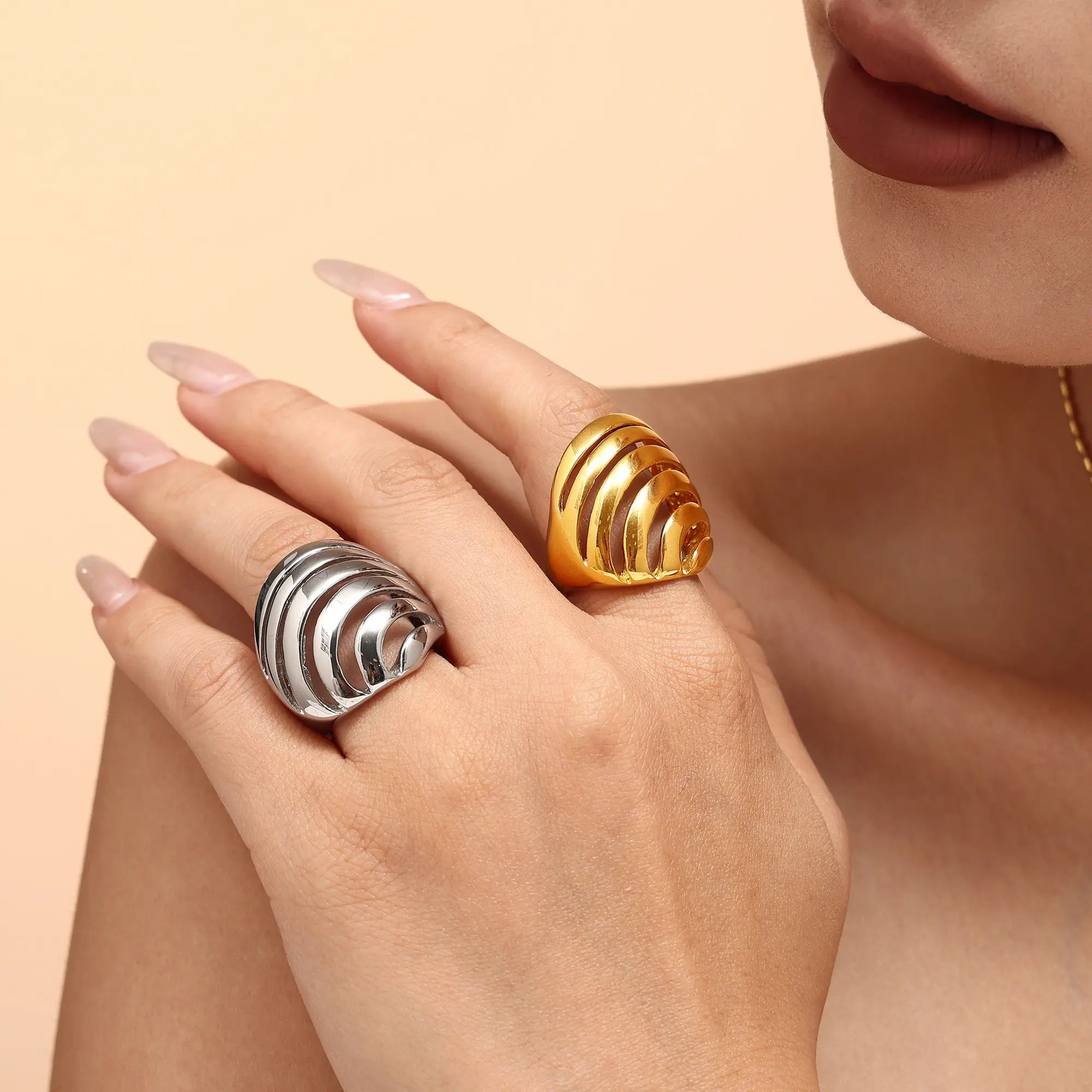 Sculptural Hollow Wave Ring