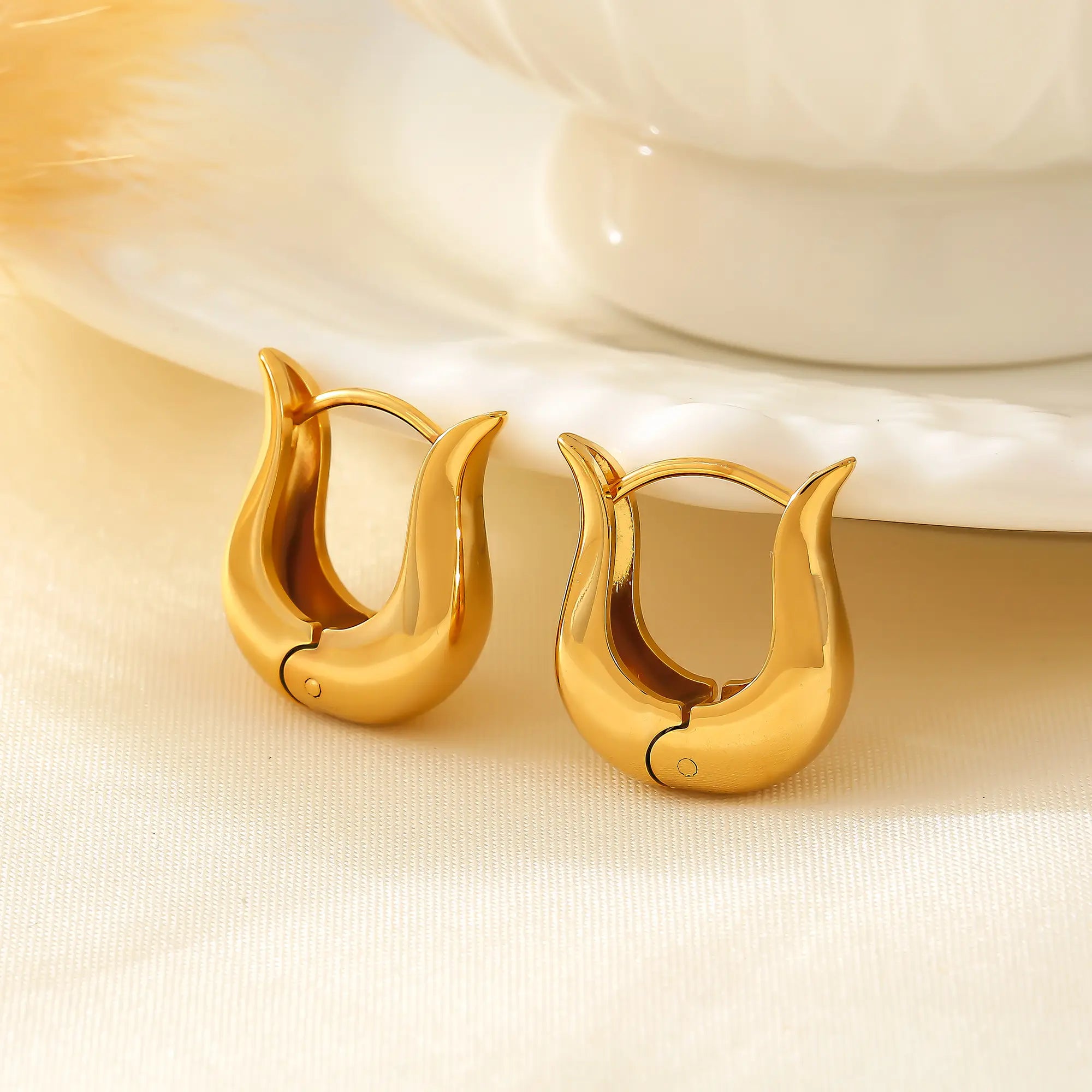 Minimalist Tulip U-Shape Hoop Earrings