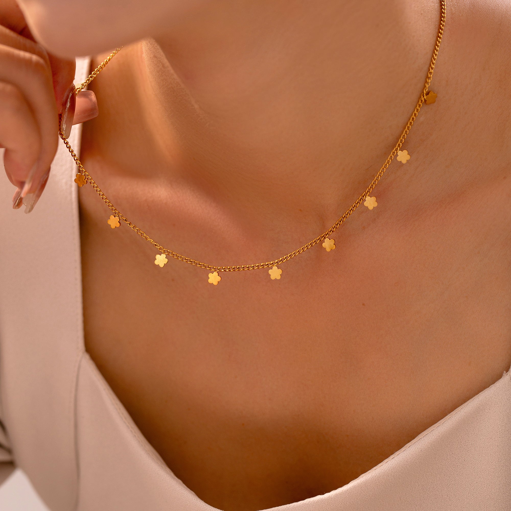 Dainty Multi Flower Charm Choker Necklace